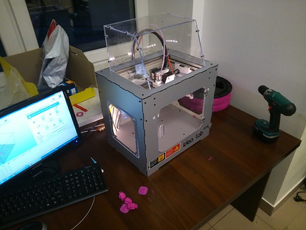 A new printer IdeaLab One 3d printer