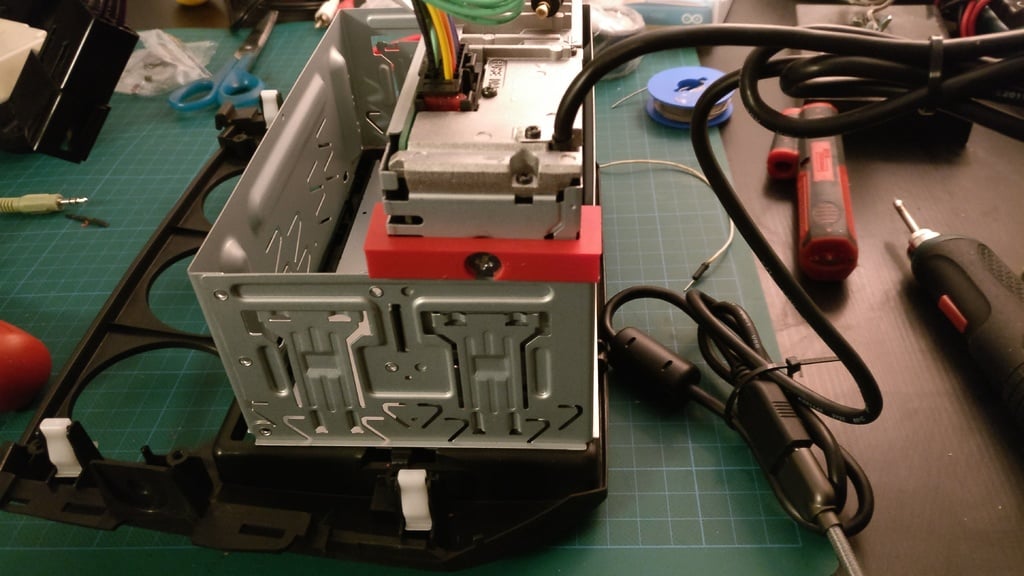 Mazda MX-5 radio fixing bracket (for Sony XAV-AX3005DB)
