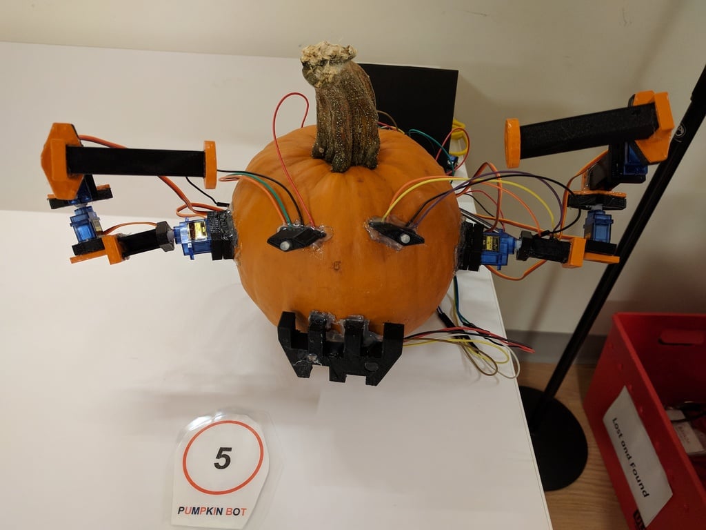 Pumpkin Bot (Arduino)