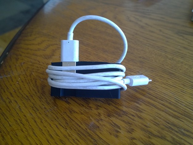 USB cable organizer