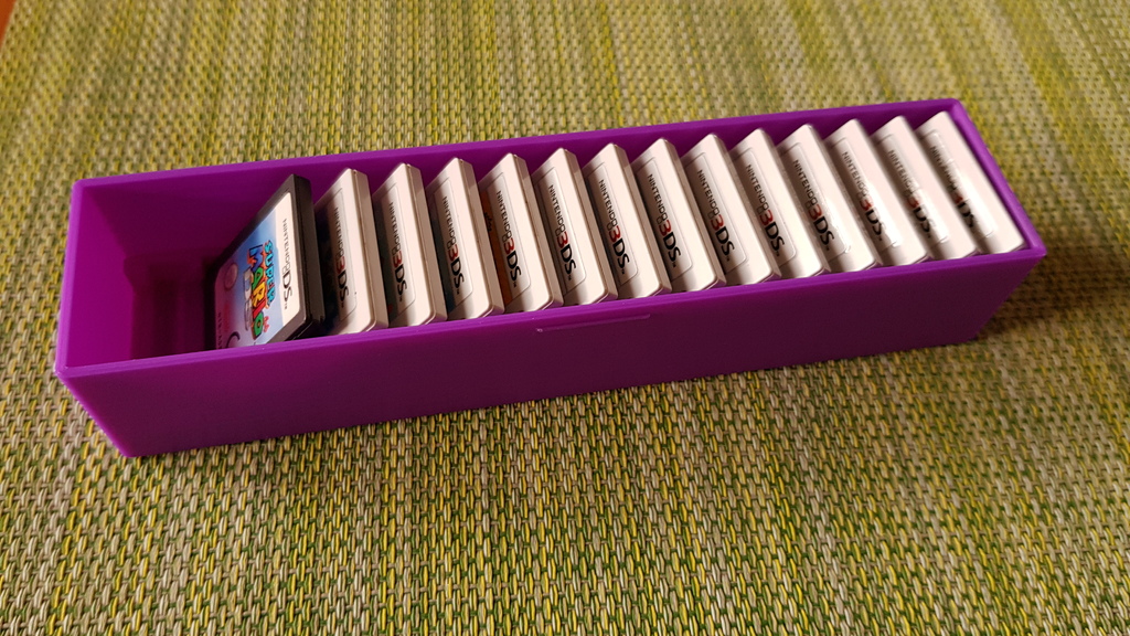Box for keynya's Nintendo ds / 3ds game card holder 