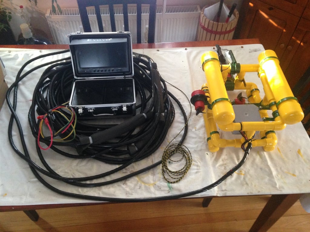 ROV with Camera and Gripper:  9" Screen & 100 ft tether