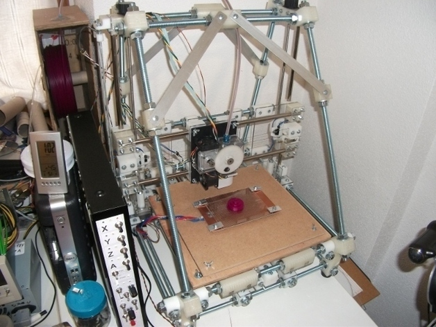 Heavy Mendel, a self replicating 3D printer/mill/PCB engraver