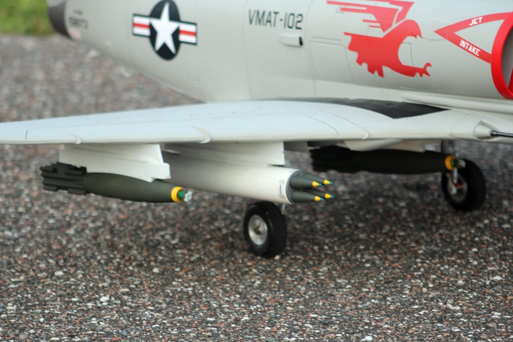 1/9 scale Mk82 Snakeye bomb for Freewing A4 Skyhawk