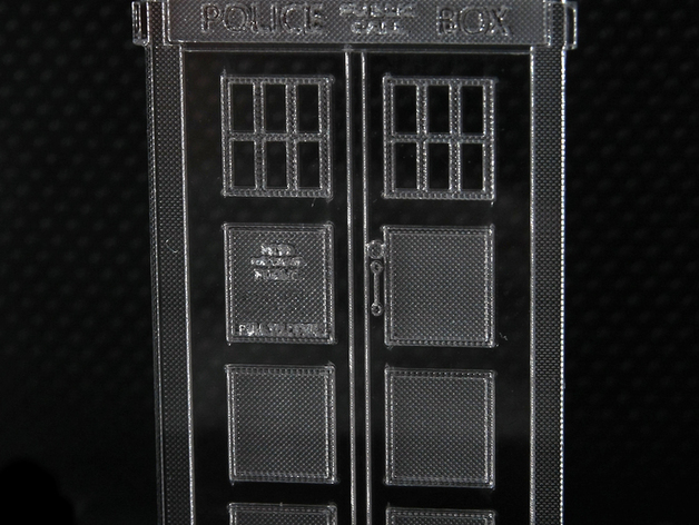 Necklace Tardis: Laser-cut time-traveling jewelry
