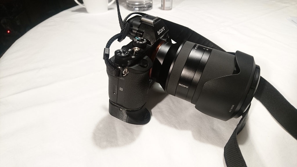 Sony A7 grip extention