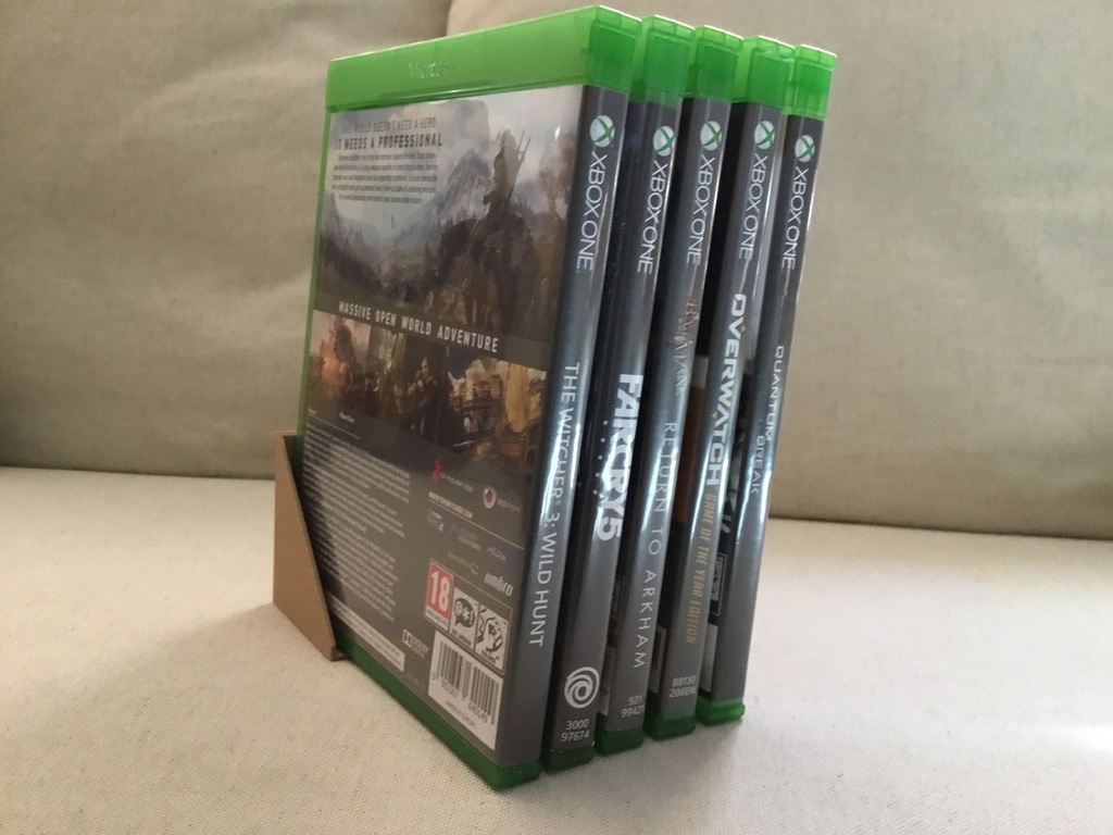 Xbox One game case holder