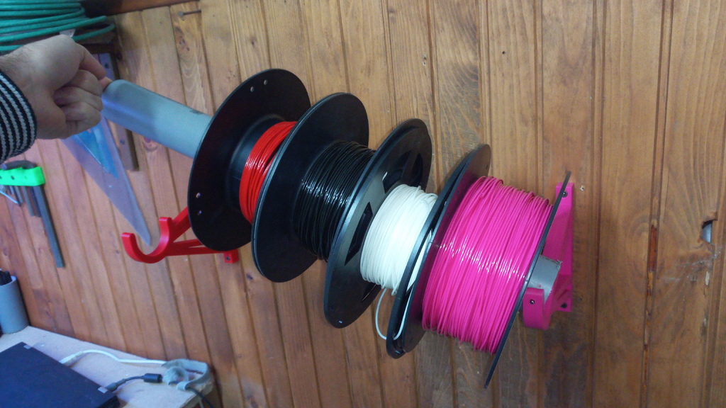 Hang up your spools! Filament holder