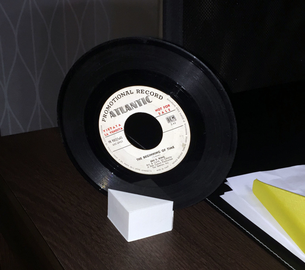 Triangular Vinyl Record Stand