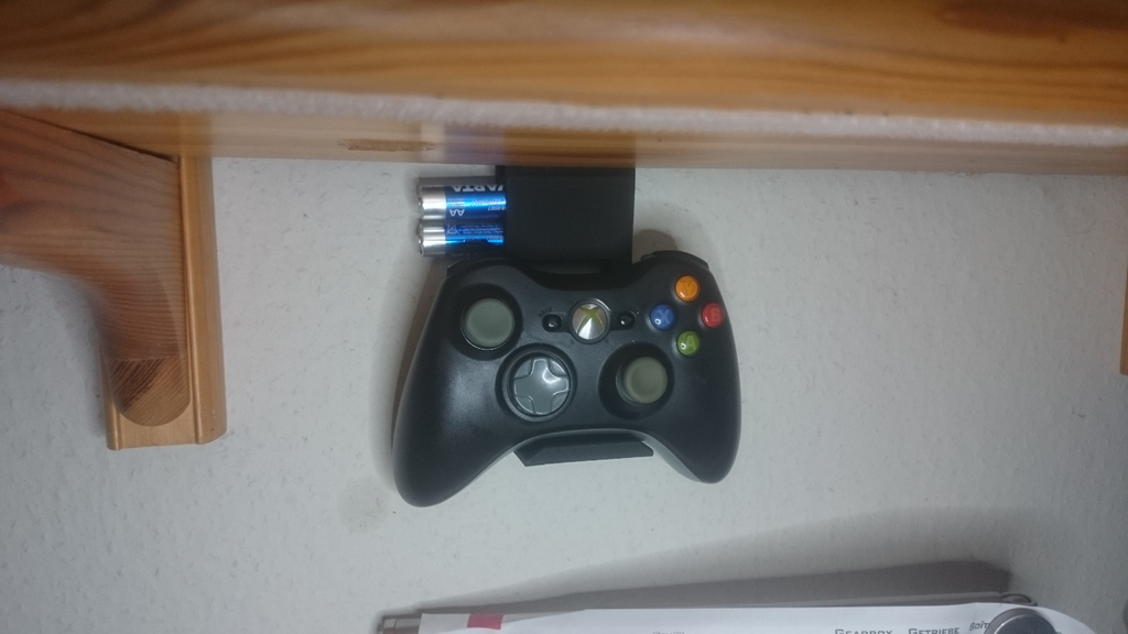 xbox360 controller shelf mount with battery holder