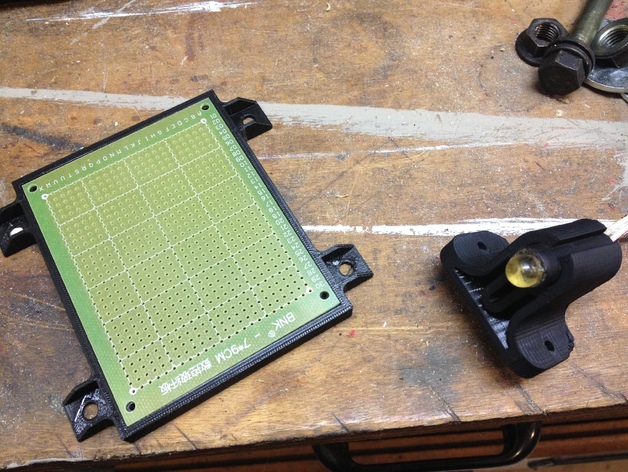 Perforated Circuit Board Holder (Perfboard)