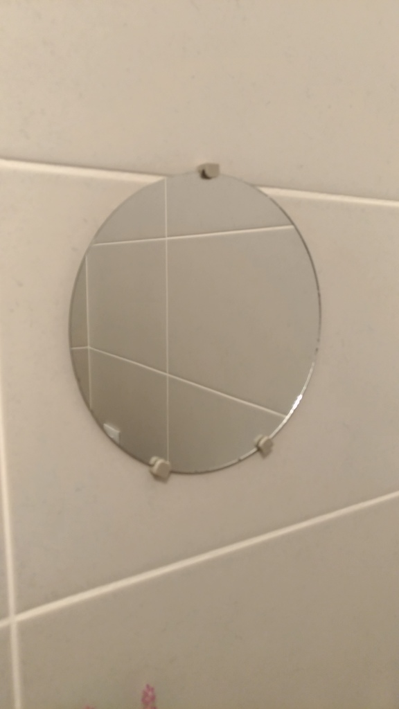 Round mirror hanger