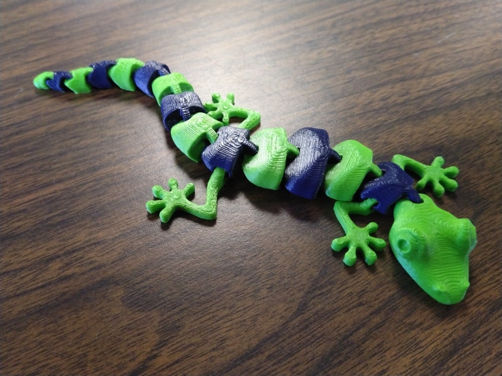 Articulated Lizard V2 (Dual-Extrusion Remix) by Polymathic 