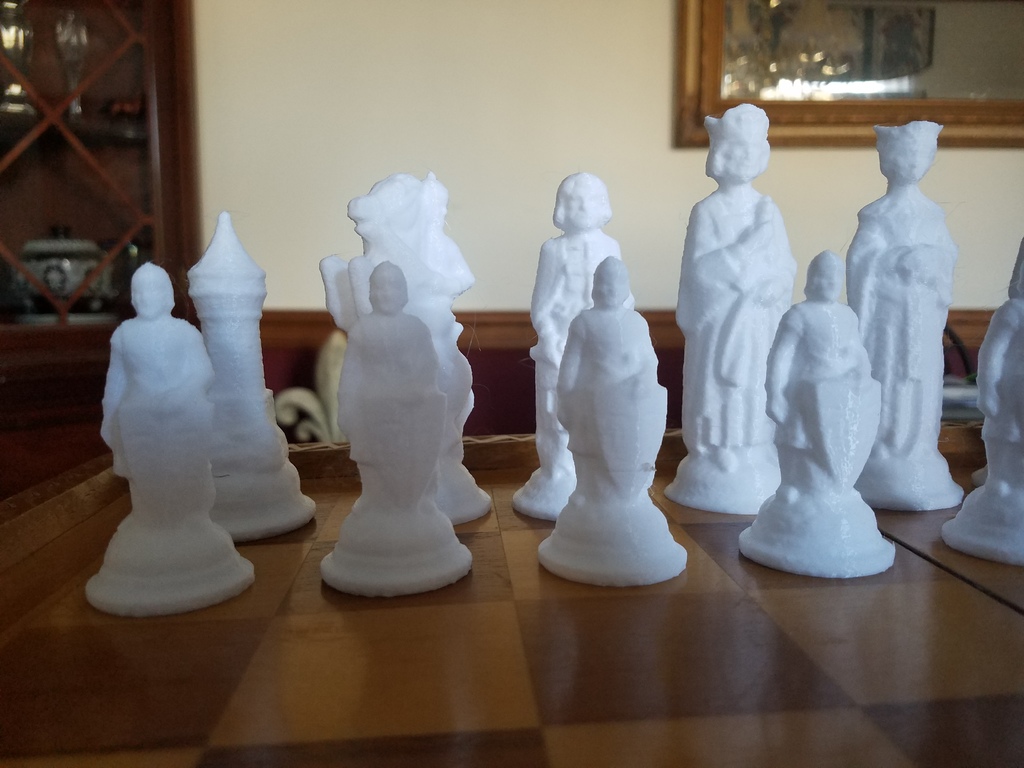 E S Lowe Renaissance Chess Set reproduction