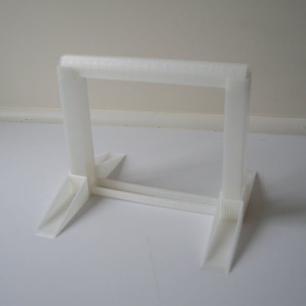 Parametric tabletop spool holder