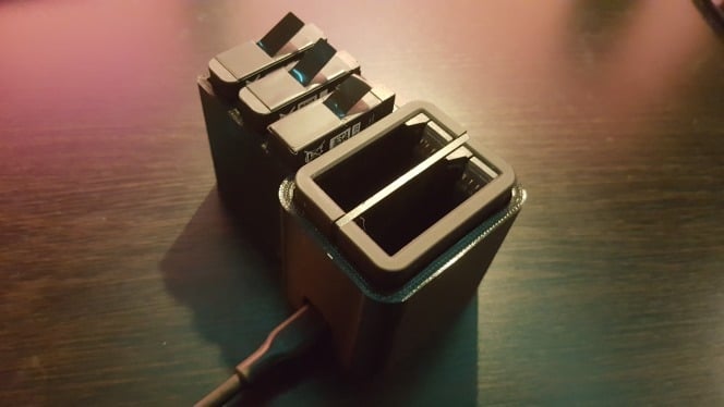 Gopro Hero 4 - Battery holder & Charger battery