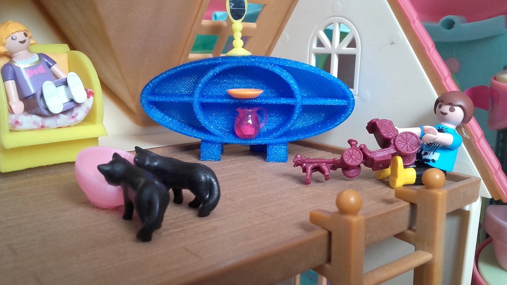 Small shelf for playmobil