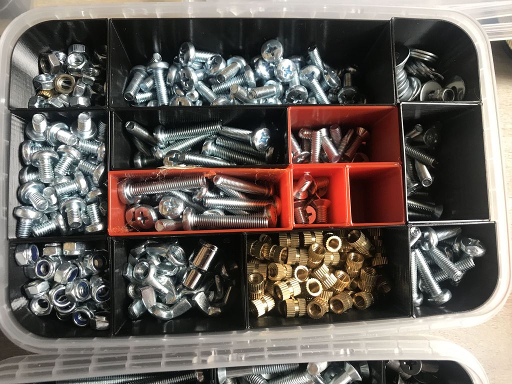 Organizer for screws from PP box (1l, 191mmx129mm)
