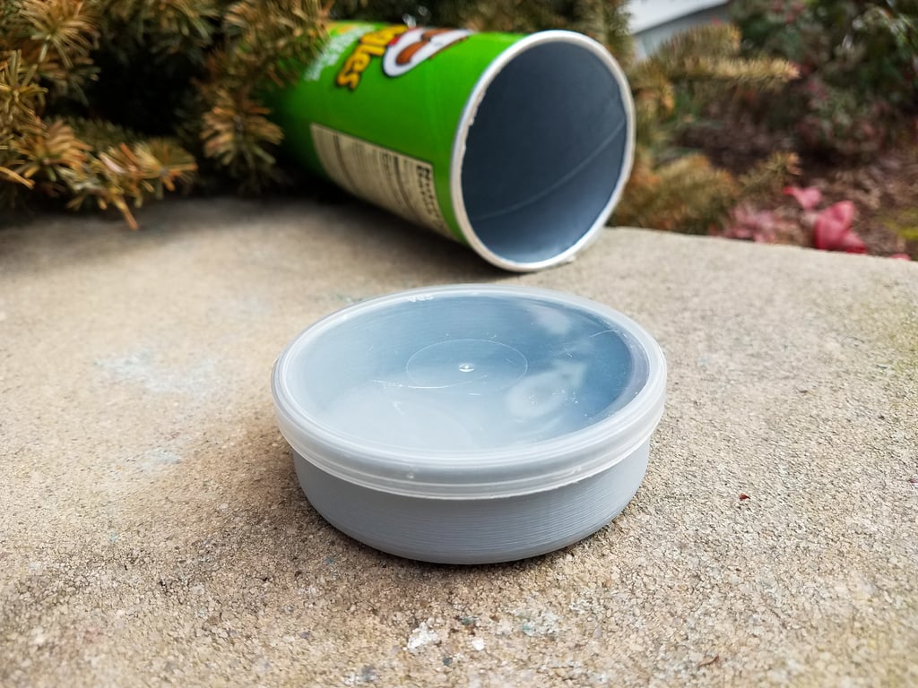 Pringles Lid Container