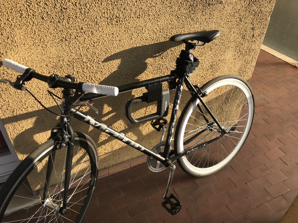 Bike U lock holder