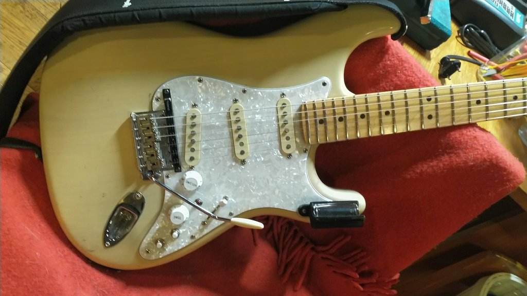 Guitar Slide Holder for Stratocaster