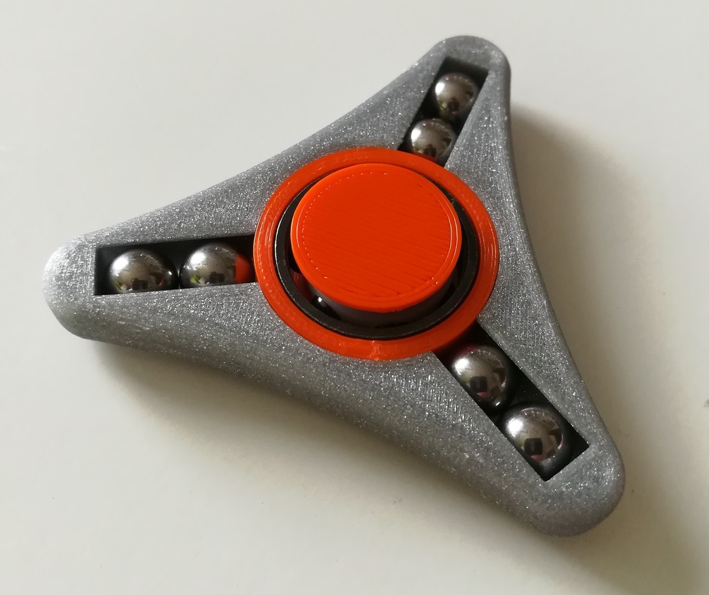 Fidget Spinner with 6x 8mm steel balls