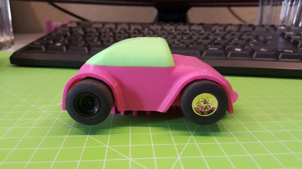 Slot car for kids (a working early beta)