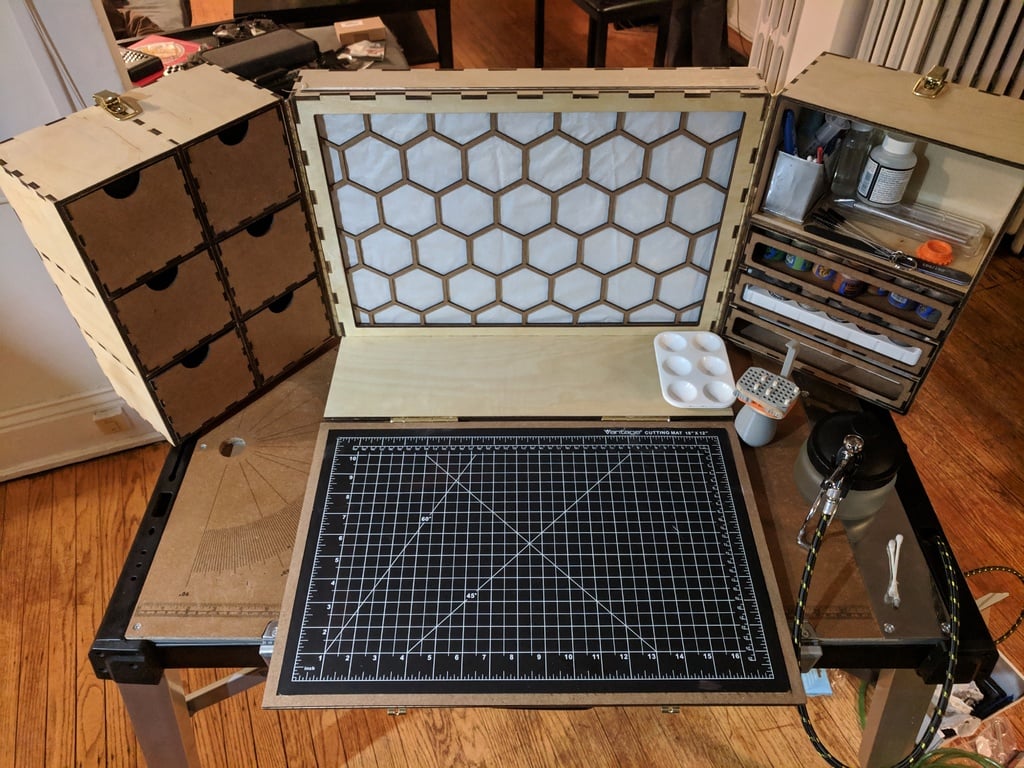 Paint Station with Cutting Mat