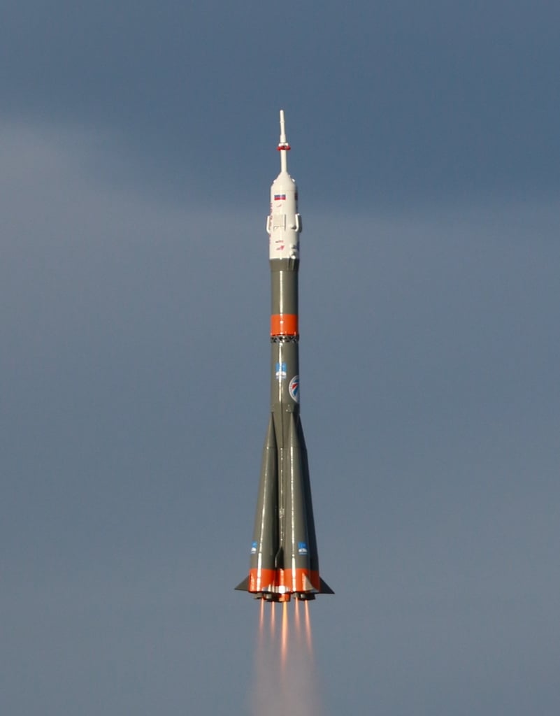 1/50 Soyuz model rocket