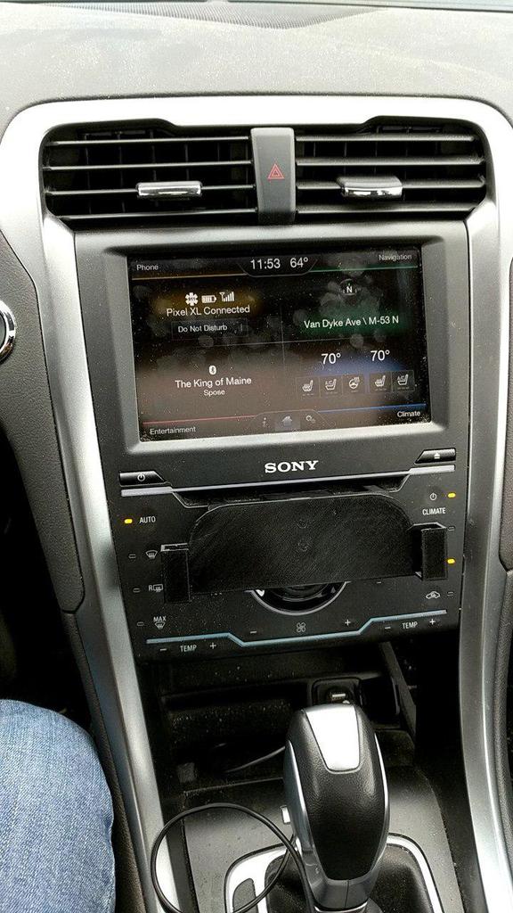 Ford Fusion CD Slot Phone Mount (Google Pixel XL)