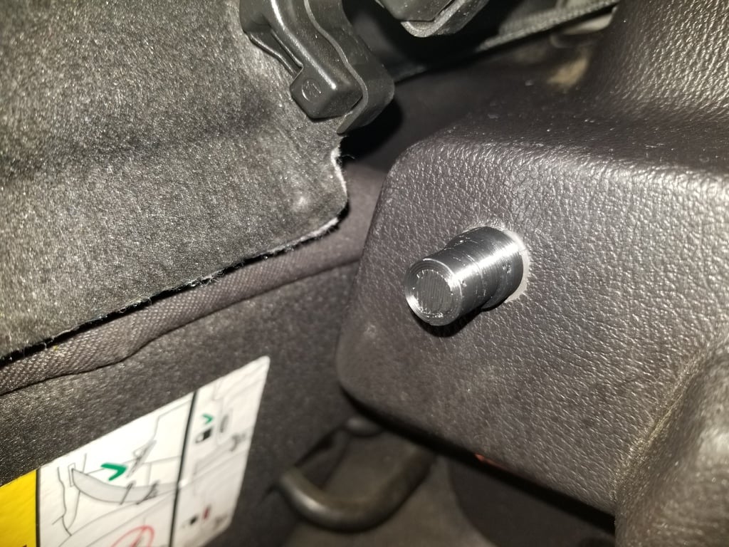 2013 Ford Focus Hatchback Security Shade Hinge Pin
