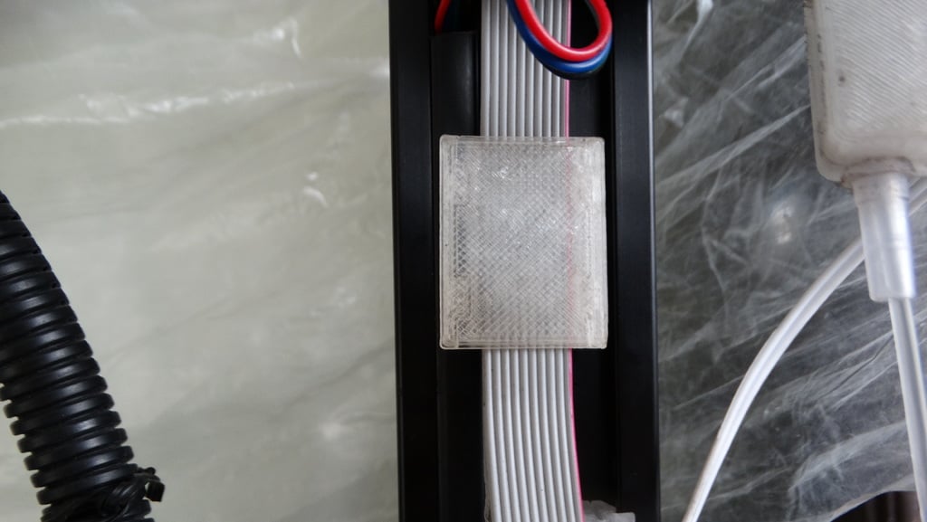 LCD Ribbon Cable Clip