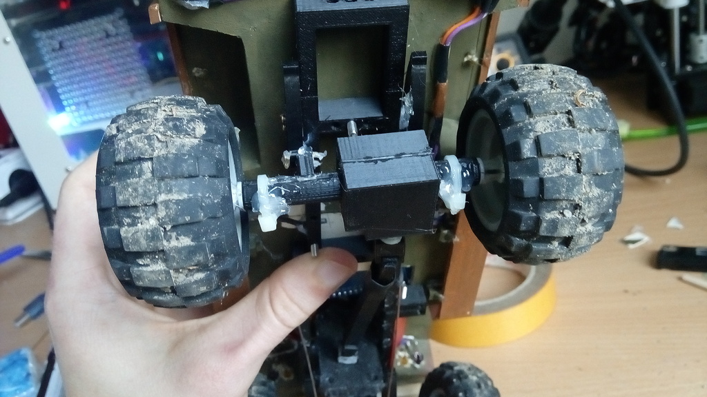 Simple rear axle for DIY RC crawlers/truck