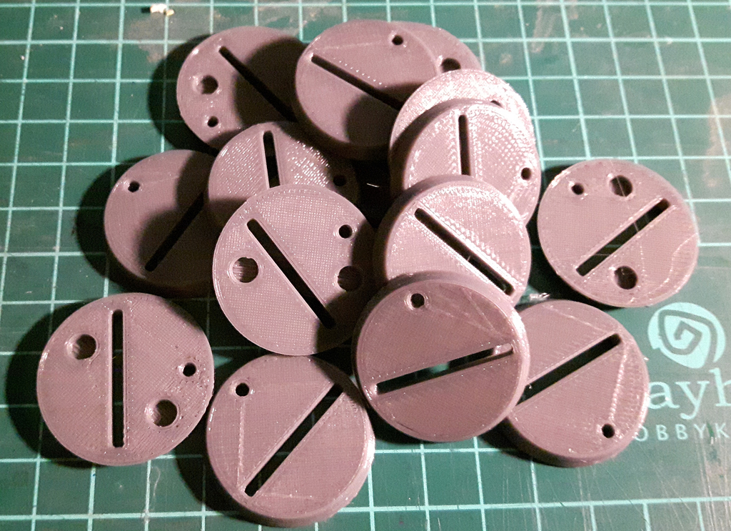 Blood Bowl 2016 Bases with Holes for 5x2mm Magnets