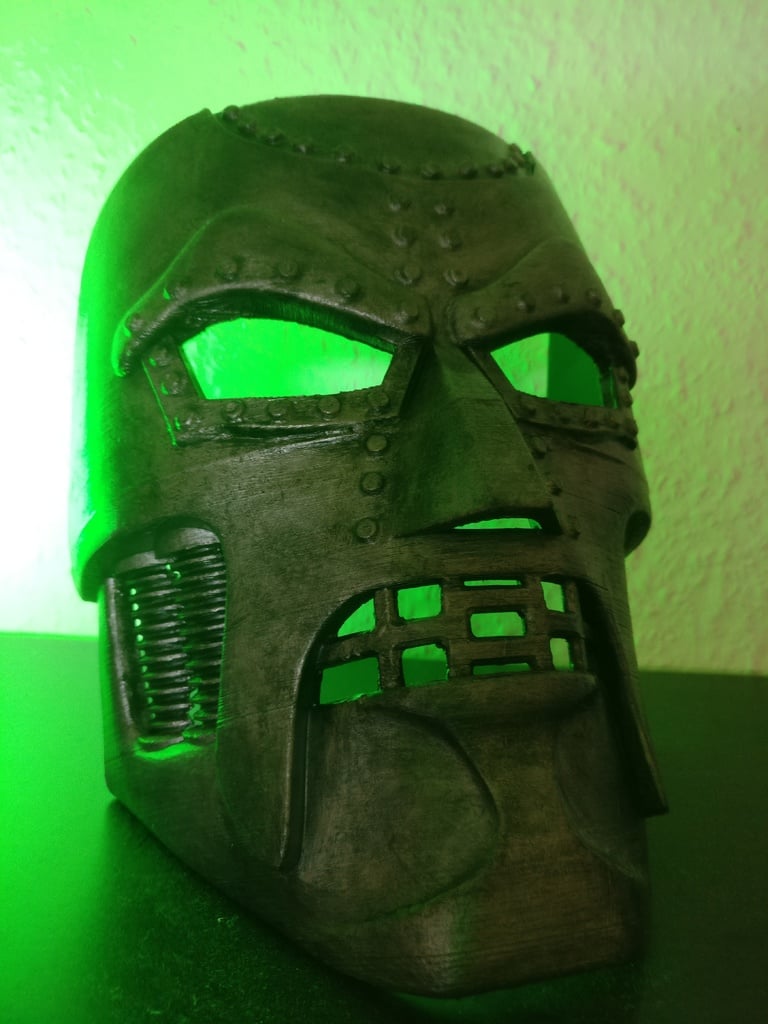 Doctor Doom Mask - Supportless