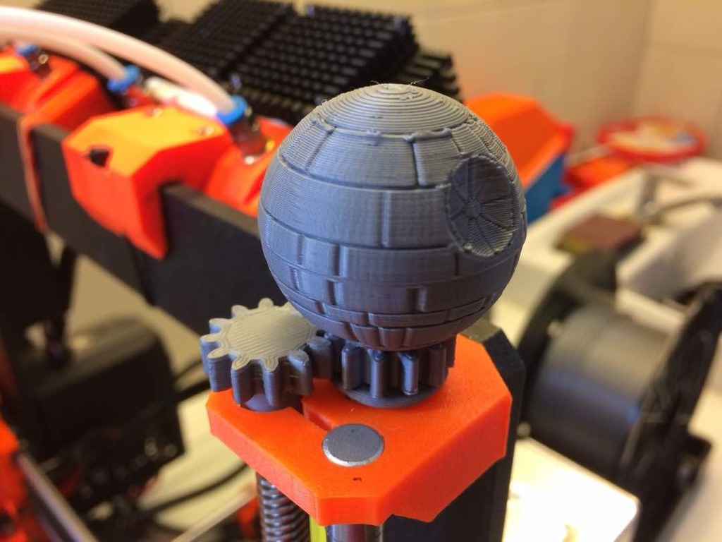 Rotating Prusa Death Star Topper