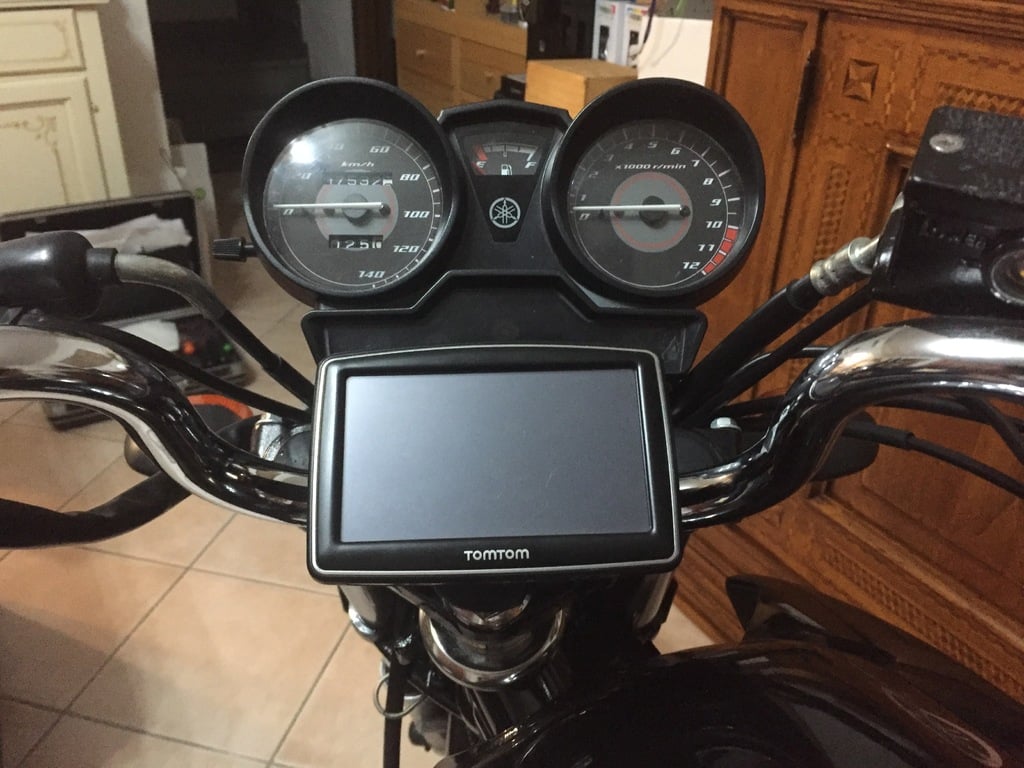 Motorcycle support for TomTom