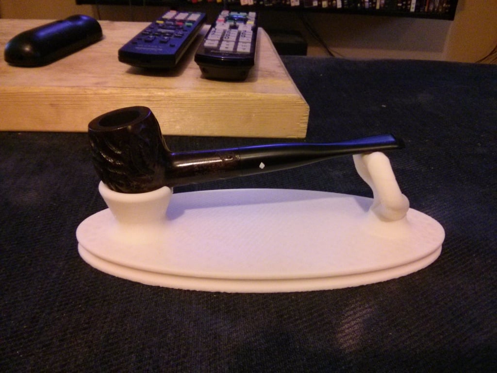 Tobacco Pipe Stand