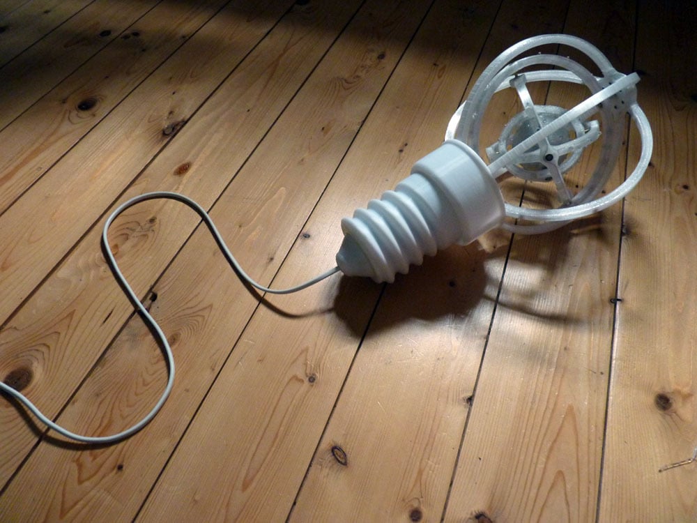 Gyroscopic Lamp