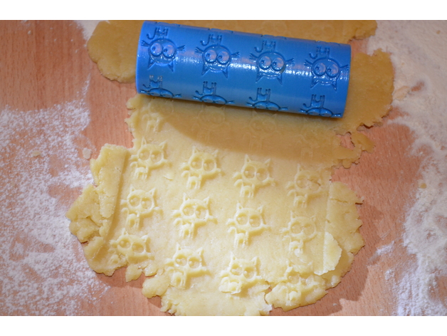 xmas, chrismas, cook, Designer Creates Engraved Rolling Pins That Stamp Dough With Cheerful Patterns