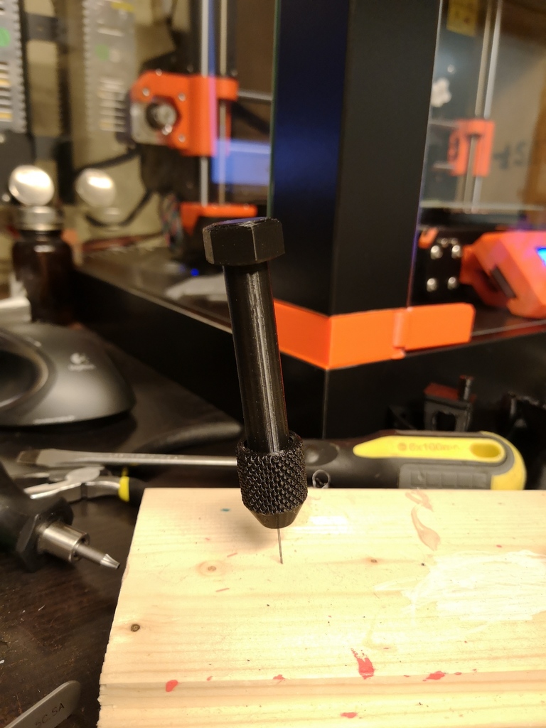 Pin vise for small drills/reamers
