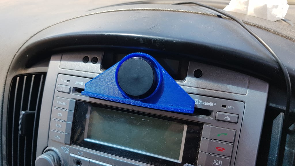Car Radio CD Player, Magnetic Tablet Phone Holder
