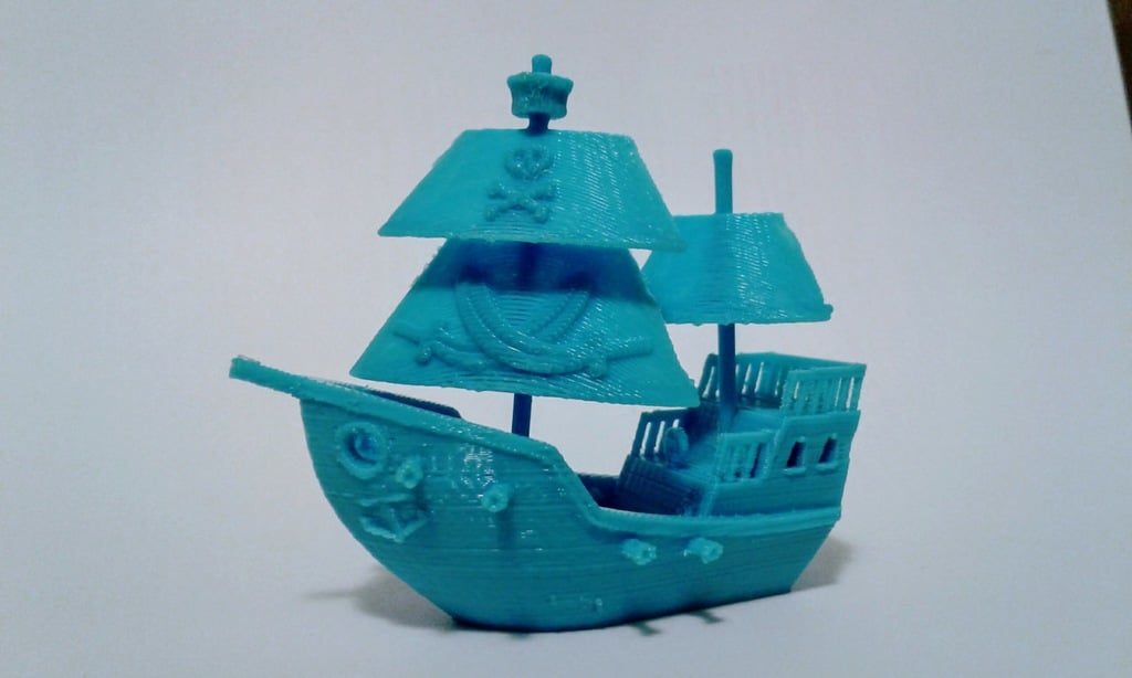 Shiver Me Timbers Benchy with Adjustable Sails