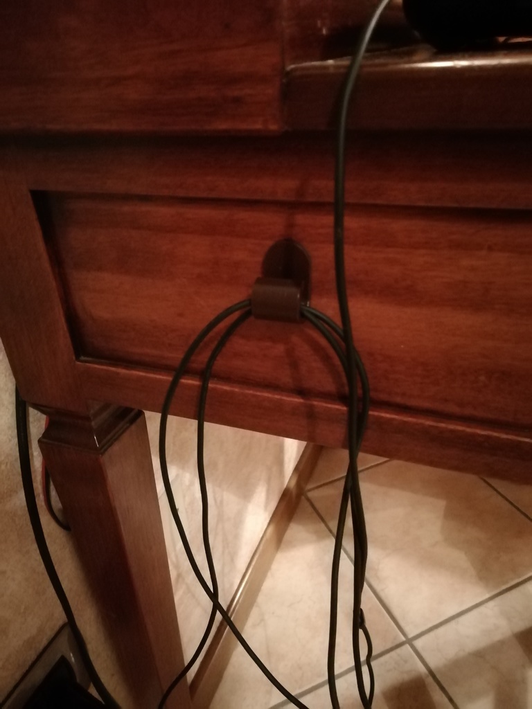 pc cable stand 