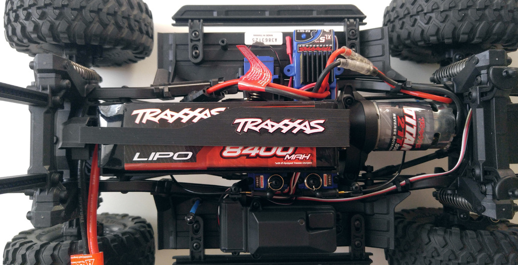 Traxxas TRX-4 large battery hold down