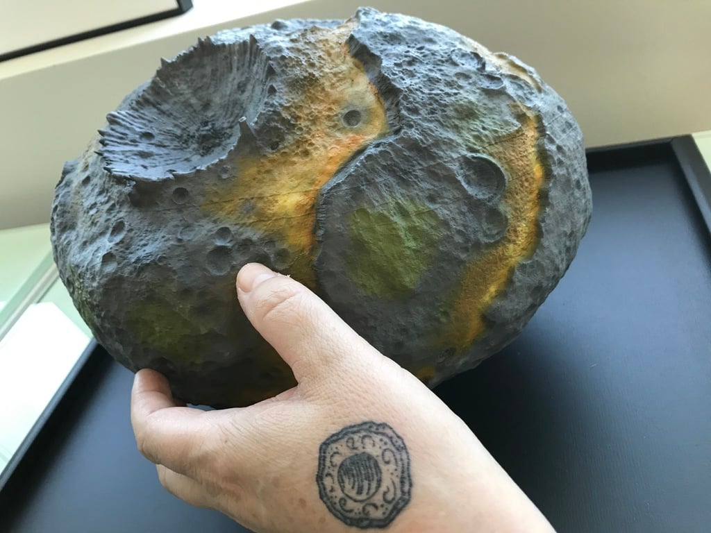 Concept model of asteroid Psyche