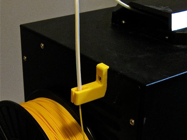 Anti-clutching filament guide for Up Mini printer