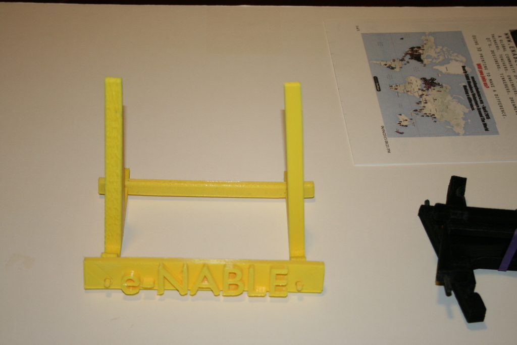 e-NABLE Poster Stand