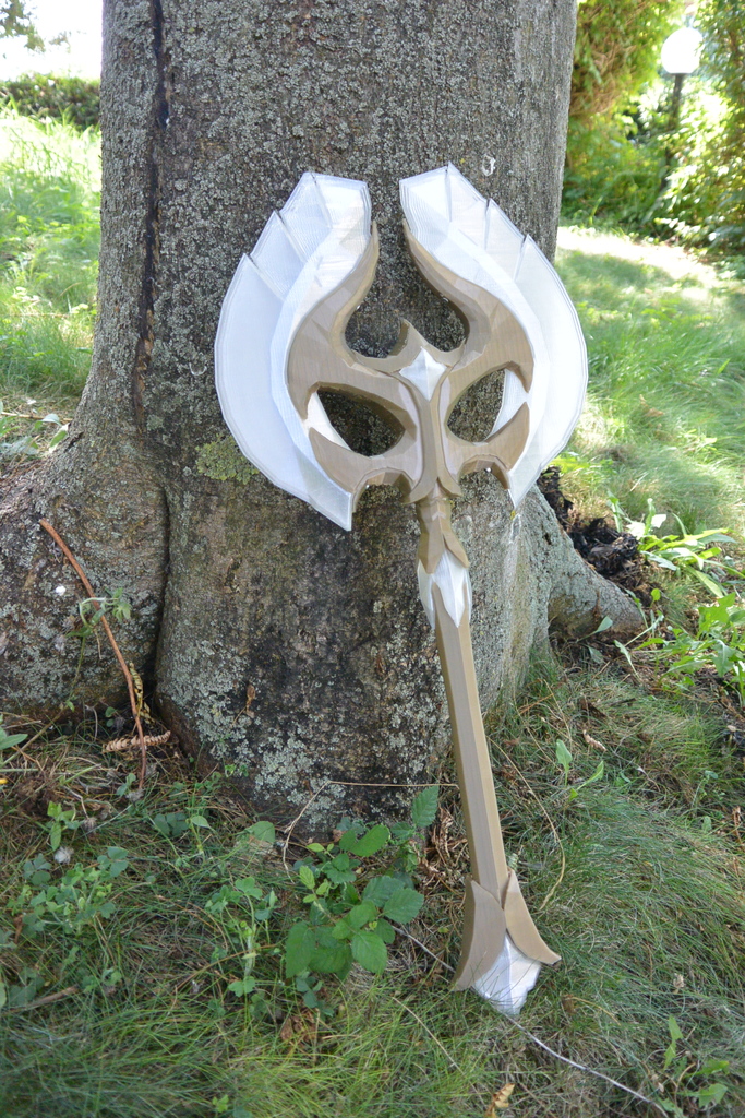 skyrim glass axe , 3d printable version for cosplay and props