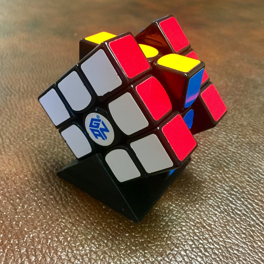 Rubik's Cube Puzzle Stand